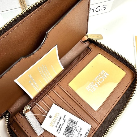 MICHAEL KORS Wallet NWT - Picture 4 of 9